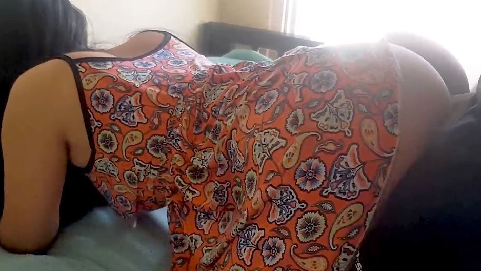 Il baise sa voisine infidèle